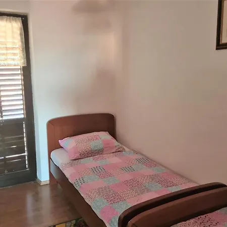 Nikola For 4 Persons In Country Side With Sea View